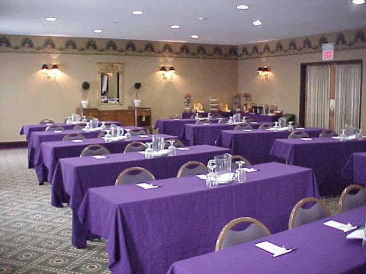 Holiday Inn Express Hotel & Suites Bloomington-Normal University Area By Ihg Exterior foto